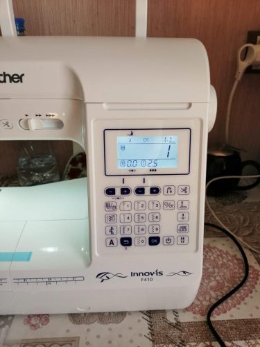 Швейная машина Brother Innov-is F410 photo review