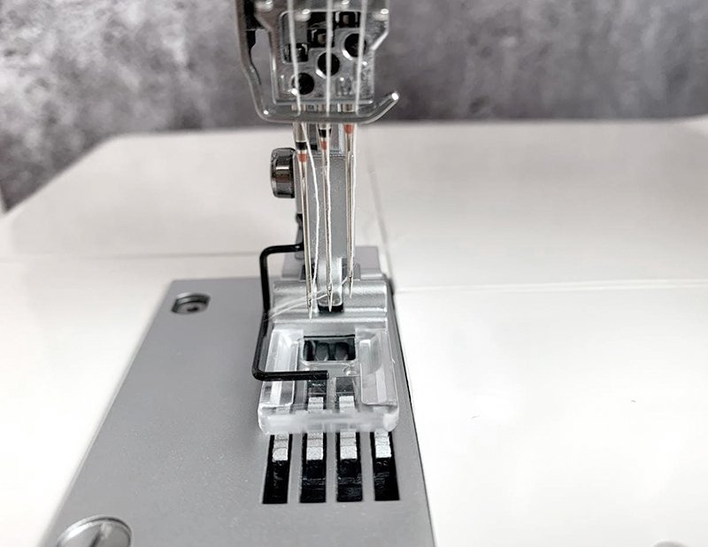 Лапка Janome прозрачная для распошивальных машин (блистер) J795-818-107 — изображение 5